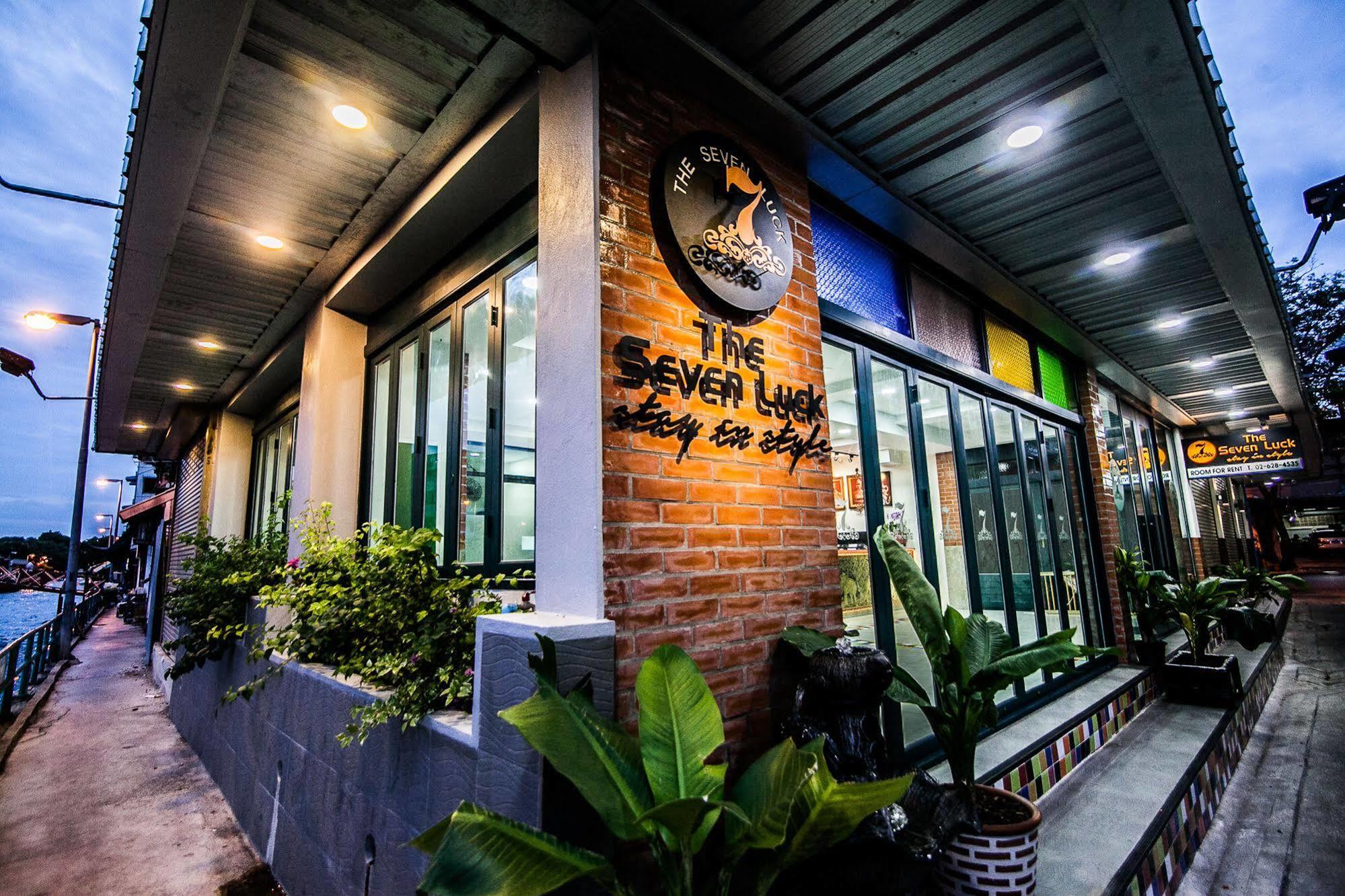 Hotel The Seven Luck Bangkok Zewnętrze zdjęcie